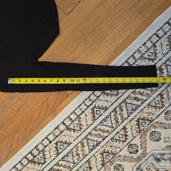 FOREVER 21 BUNDLE OF 2 WOMEN'S JUNIOR TURTLENECK TOPS GRAY & BLACK SIZE LARGE - Picture 6 of 16